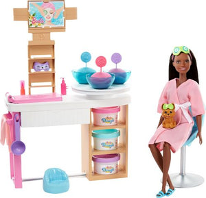 &#8203;Barbie&#174; doll is a girl on-the-go, and with self-care, she'll have energy to go even further. Kids can help Barbie&#174; doll recharge with this spa-themed playset that lets them play out a classic self-care moment -- face masks!