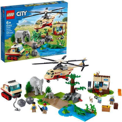 This feature-rich playset is packed with awesome features and functions, inspiring characters and iconic animals for fun wildlife-rescue role play!