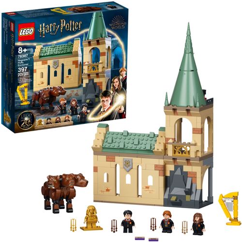 Kids with a passion for Harry Potter™ help Harry, Ron and Hermione sneak past Fluffy, the 3-headed, giant dog, in this versatile Hogwarts™ playset.
